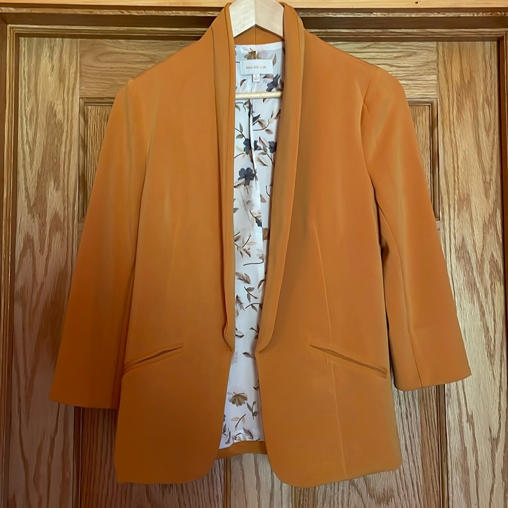Yellow skies are blue boutique blazer